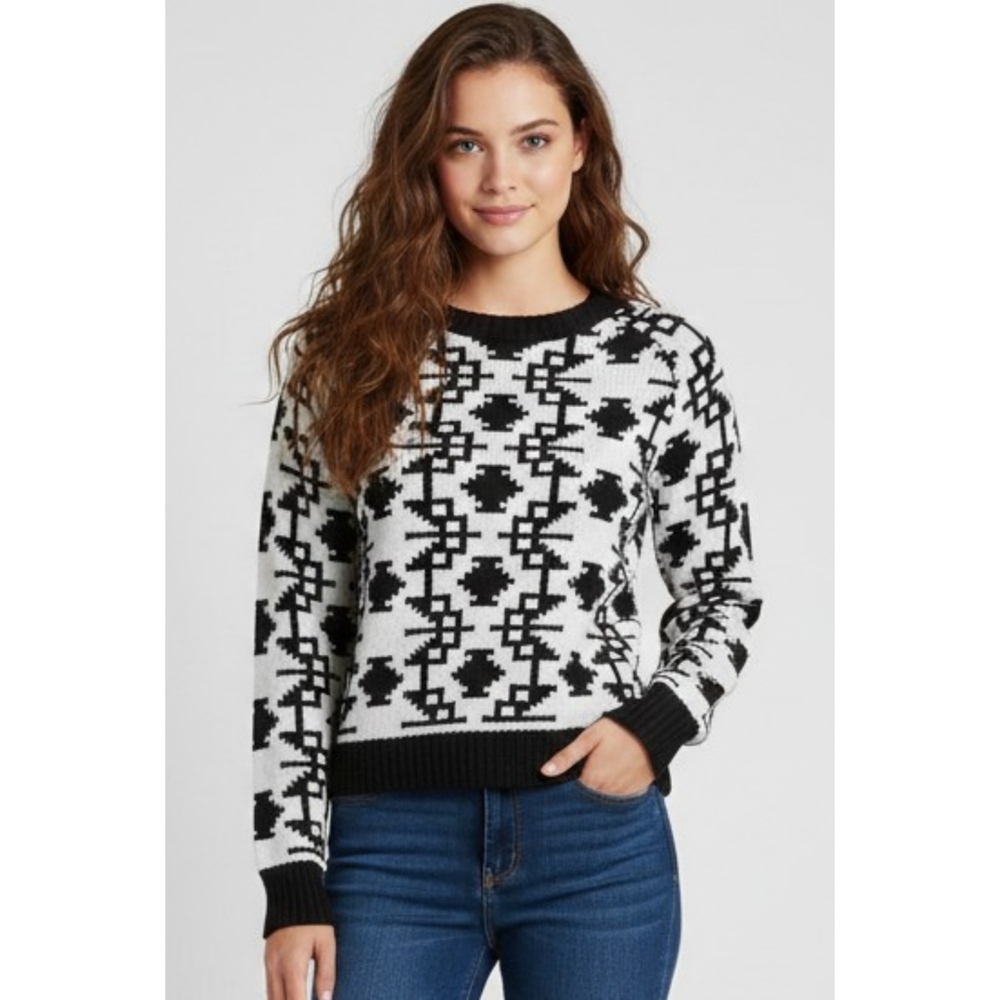 Princess Vera Wang Patterned Pullover Sweater Black & White Size S